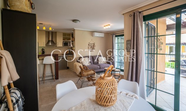 Resale - Villa -
Torrevieja - Torrevieja Centro