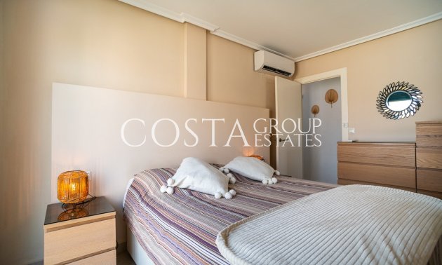 Resale - Villa -
Torrevieja - Torrevieja Centro