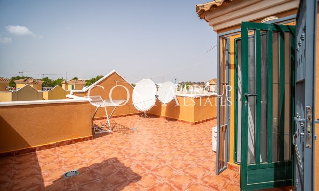 Resale - Villa -
Torrevieja - Torrevieja Centro