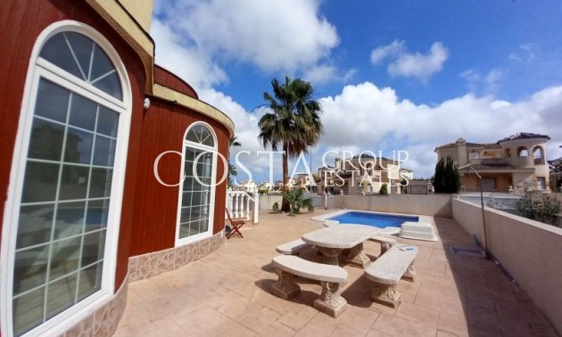 Resale - Villa -
Pilar de la Horadada - Pinar de Campoverde