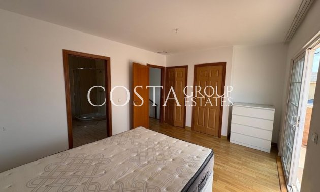 Resale - Villa -
Pilar de la Horadada - Pinar de Campoverde