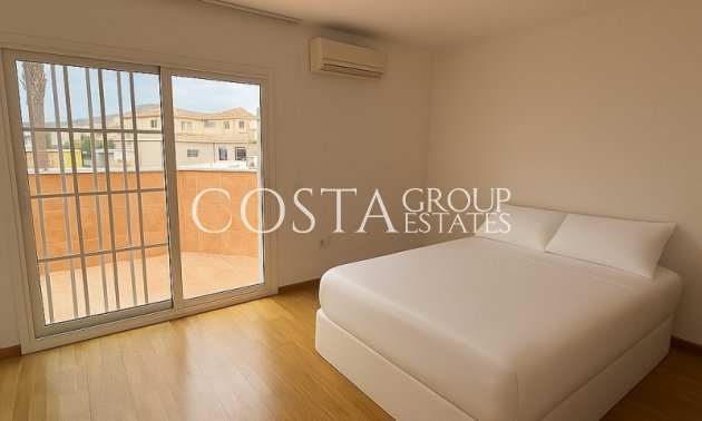 Resale - Villa -
Pilar de la Horadada - Pinar de Campoverde