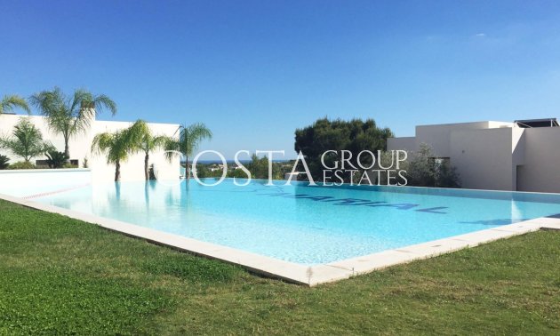 Resale - Villa -
Orihuela - Las Colinas Golf
