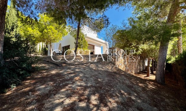 Resale - Villa -
Orihuela - Las Colinas Golf