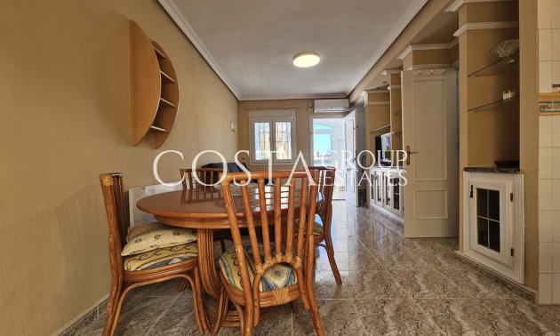 Resale - House -
Orihuela - La Zenia