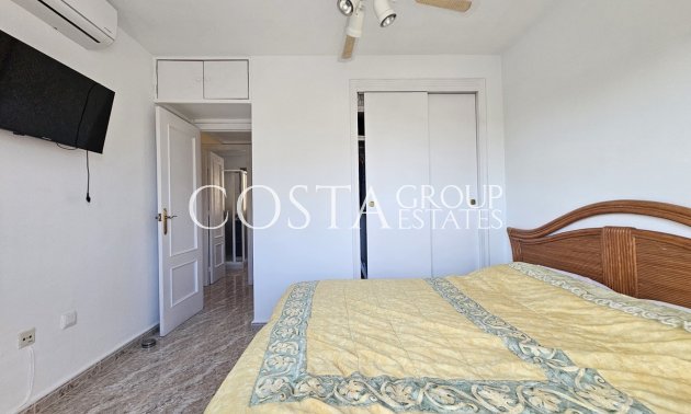 Resale - House -
Orihuela - La Zenia