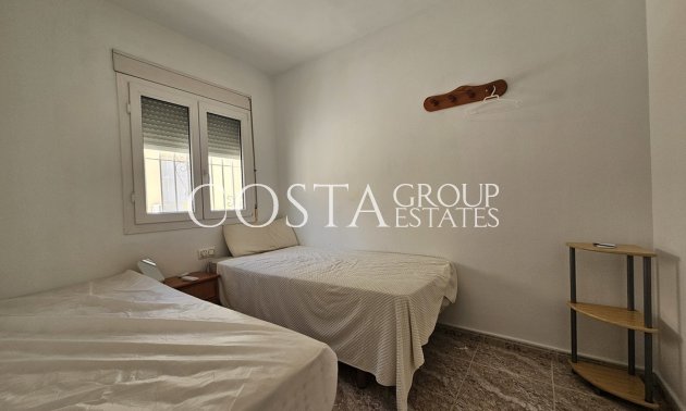 Resale - House -
Orihuela - La Zenia