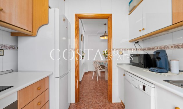 Resale - Villa -
Torrevieja - Torrevieja Centro