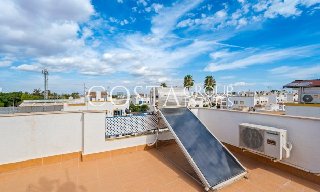 Resale - Villa -
Torrevieja - Torrevieja Centro