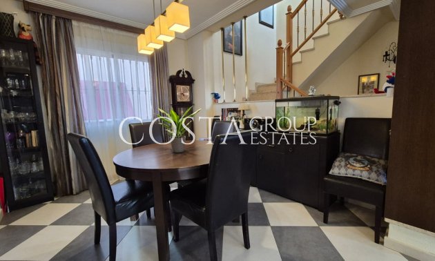 Resale - Villa -
Orihuela - Orihuela Costa