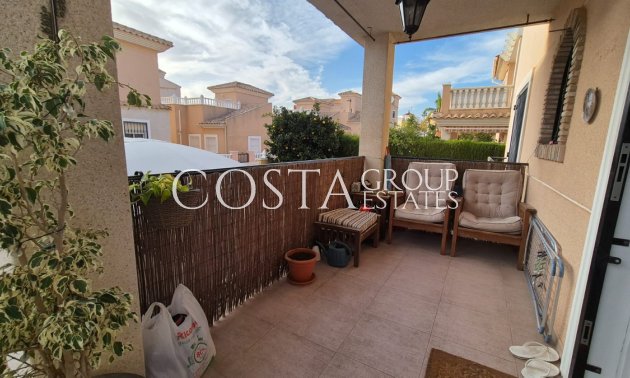 Resale - Villa -
Orihuela - Orihuela Costa