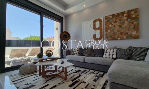 Resale - Villa -
Torrevieja - Torrevieja Centro