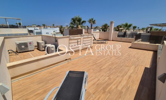 Resale - Villa -
Torrevieja - Torrevieja Centro