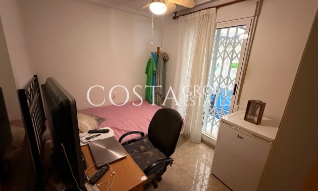 Resale - Apartments -
Torrevieja - Torrevieja Centro