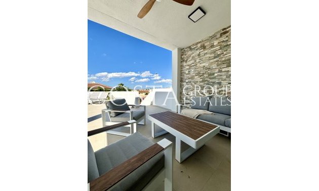 Nowy budynek - Willa -
Benijofar