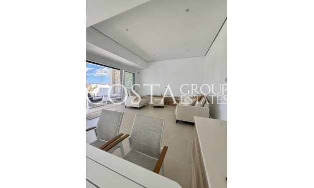 Nowy budynek - Willa -
Benijofar