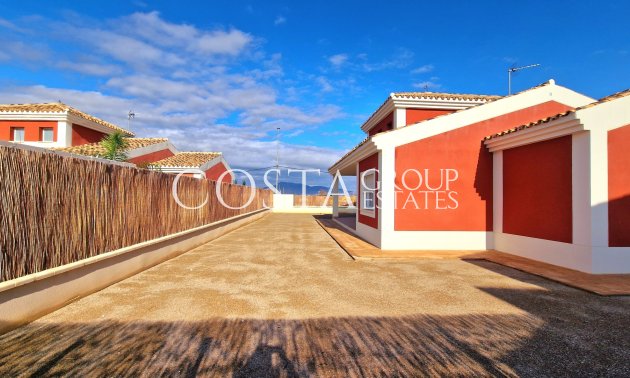 New Build - Villa -
Purias