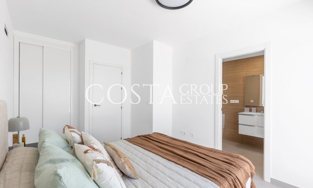 New Build - semi-detached -
Rafal