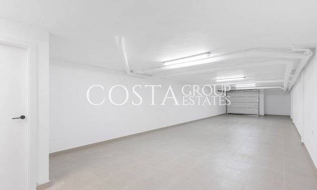 New Build - semi-detached -
Rafal