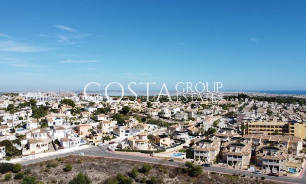 Nowy budynek - Apartments -
Orihuela Costa - Orihuela