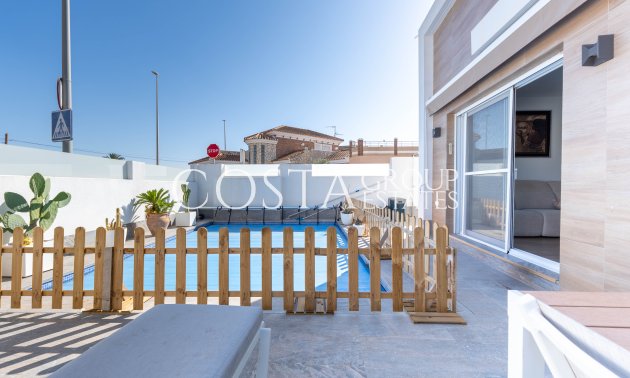 Neue Gebäude - Villa -
Murcia