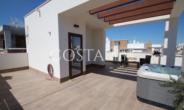 Nowy budynek - Willa -
Playa Paraiso