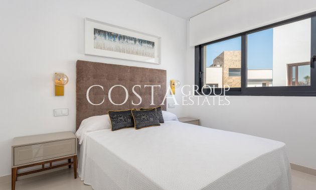 Nowy budynek - Willa -
Playa Paraiso