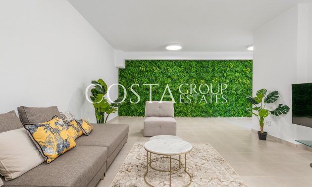 Nowy budynek - Willa -
Playa Paraiso