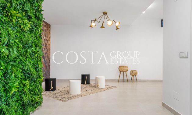 Nowy budynek - Willa -
Playa Paraiso