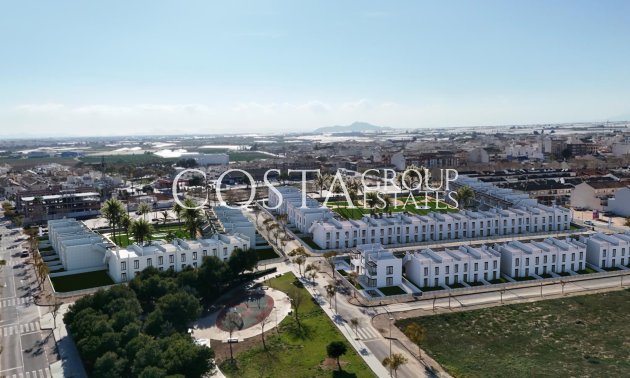 Neue Gebäude - low-bungalow -
Pilar de la Horadada