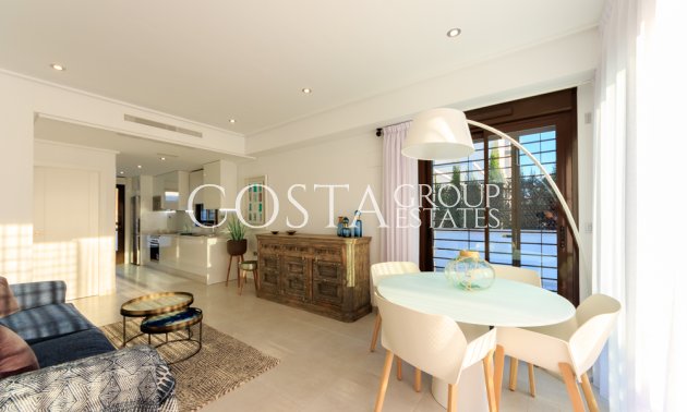 Nowy budynek - Willa -
Pilar de la Horadada - Pilar De La Horadada