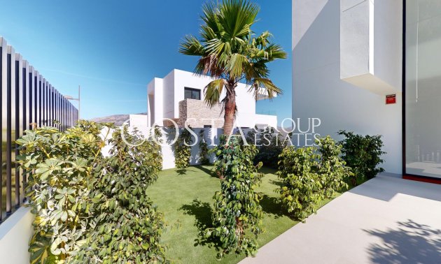 Neue Gebäude - Villa -
Polop