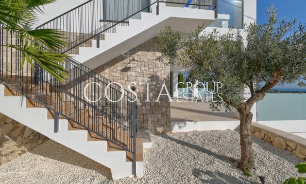 Nowy budynek - Willa -
Calpe