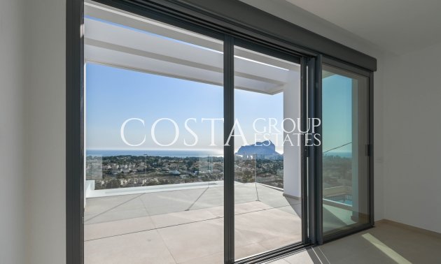 Nowy budynek - Willa -
Calpe