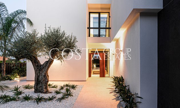 Neue Gebäude - Villa -
La Nucía