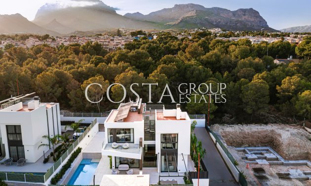 Neue Gebäude - Villa -
La Nucía