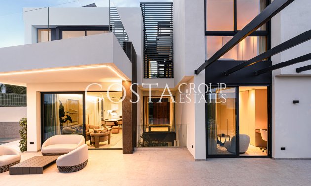 Neue Gebäude - Villa -
La Nucía