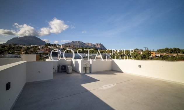 Neue Gebäude - Villa -
Coloma