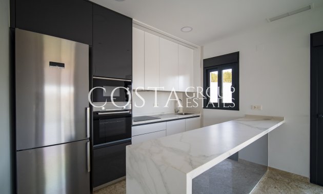 Neue Gebäude - Villa -
Coloma