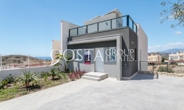 Neue Gebäude - Villa -
Finestrat