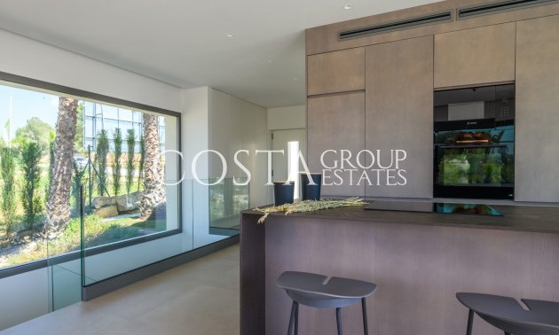 Nowy budynek - Willa -
Las Colinas Golf