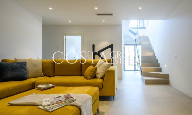 Nowy budynek - Willa -
Las Colinas Golf