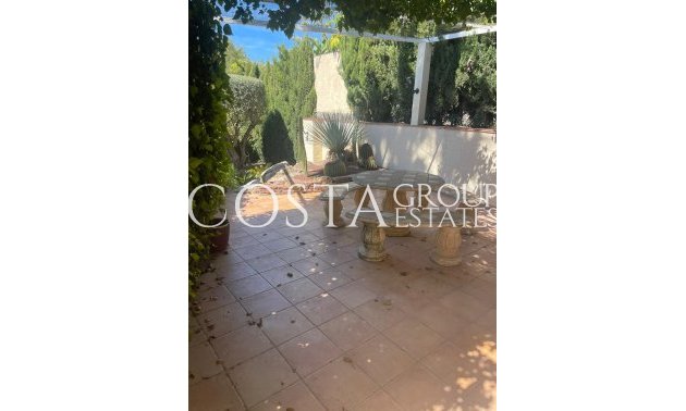 Neue Gebäude - Villa -
Altea