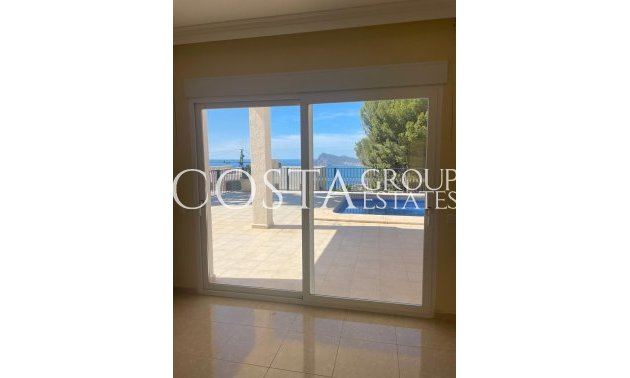 Neue Gebäude - Villa -
Altea