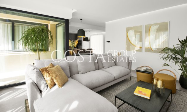 Neue Gebäude - Villa -
Banos y Mendigo - Baños y Mendigo