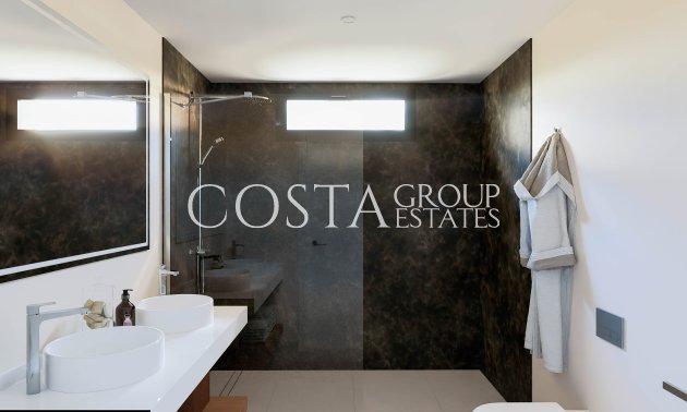 Neue Gebäude - Villa -
Banos y Mendigo - Baños y Mendigo