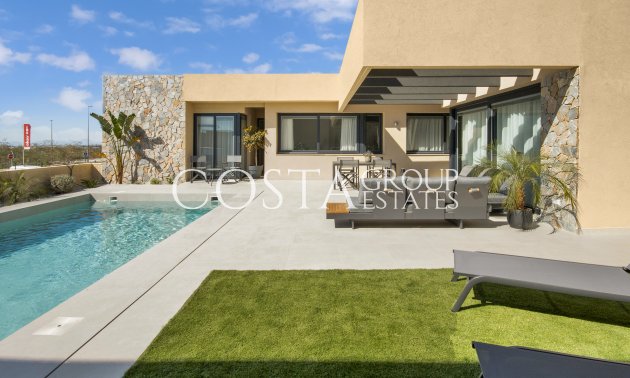 Neue Gebäude - Villa -
Banos y Mendigo - Baños y Mendigo