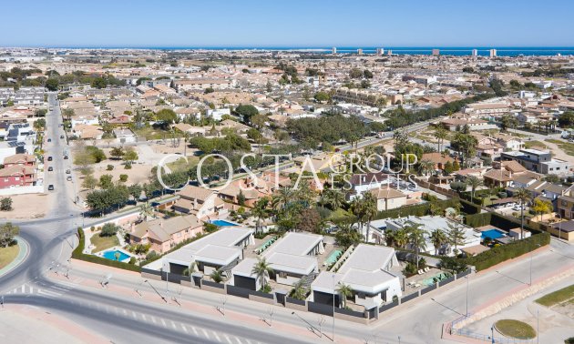 Neue Gebäude - Villa -
San Javier