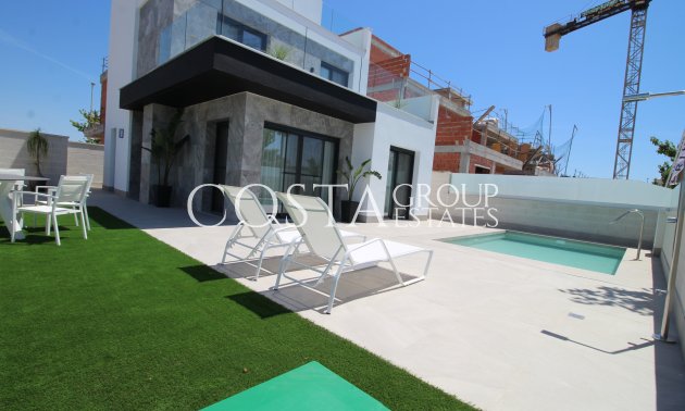 Neue Gebäude - Villa -
Pilar de la Horadada - Pilar De La Horadada