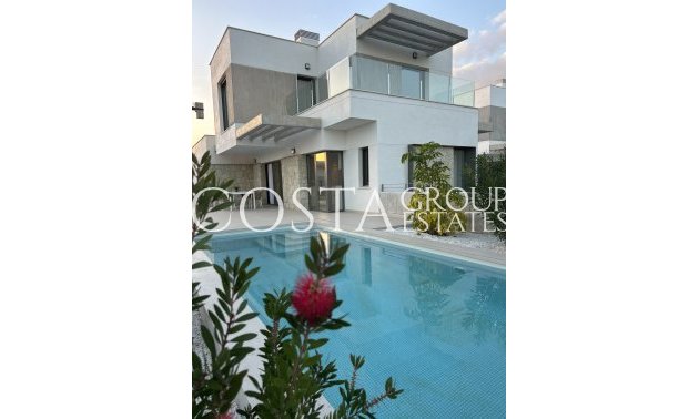 Neue Gebäude - Villa -
Finestrat